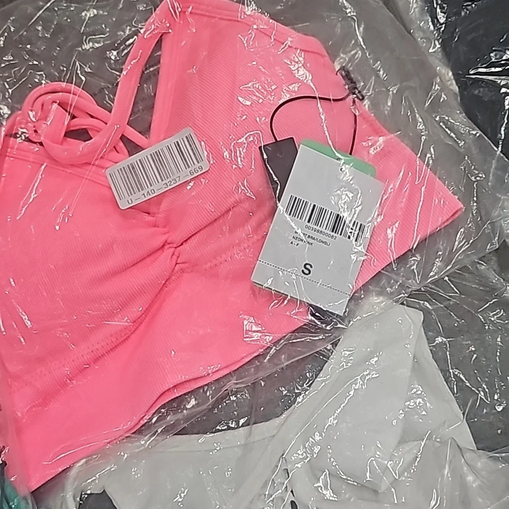 New w/tags 9x Forever 21 Assorted Sports Bras in Size S